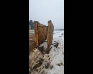 Rozpora metalowa, która zgodnie z IBWR powinna być zastosowano do zabezpieczenia ścian wykopu