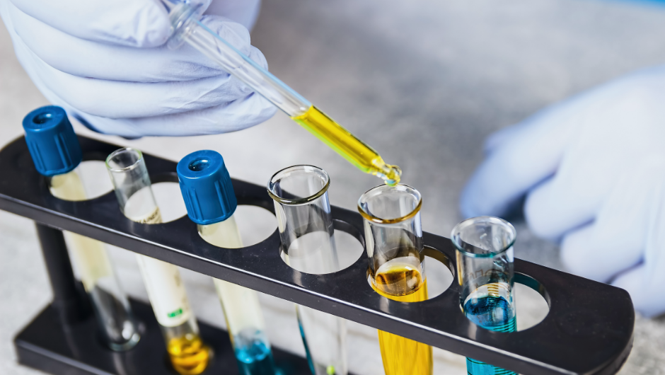 Obowiązek przekazania informacji o czynnikach rakotwórczych, mutagennych lub reprotoksycznych w środowisku pracy