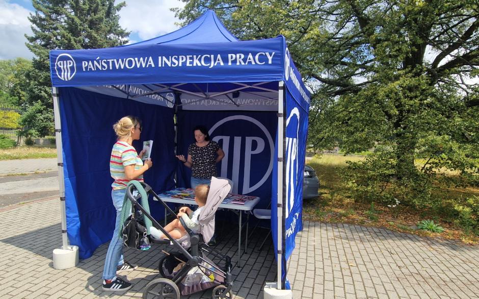 „Kultura bezpieczeństwa” – stoisko Okręgowego Inspektoratu Pracy w Katowicach w Parku Śląskim