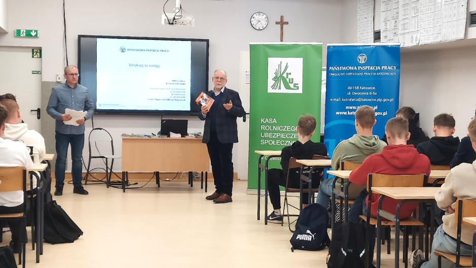 „Szanuj życie! Bezpieczna praca w gospodarstwie rolnym” - szkolenie i konkurs dla uczniów Zespołu Szkół Centrum Kształcenia Rolniczego w Żarnowcu