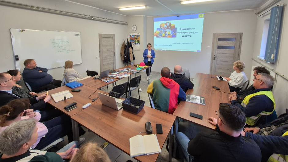 Szkolenie w związku z rozpoczynającą się inwestycją tj. budową budynku biurowo-laboratoryjnego w Bieruniu